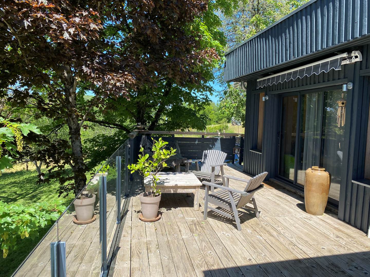 Hotel Les Monts d'Amara. Eco-Gite, Eco Lodge en Aveyron, Jacuzzi. Accueil pelerins GR65.