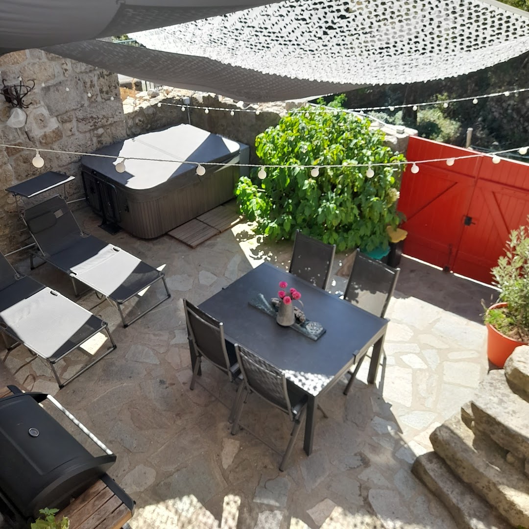 L'Oree des Bois - Location Gite & Spa, Sauna, Institut de beaute et Bien-Etre - Ardeche du sud