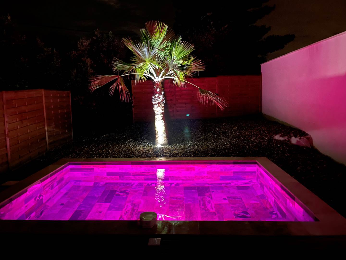 l'instant romantique suites spa piscine Interieure sauna Fauteuil Massant privatif