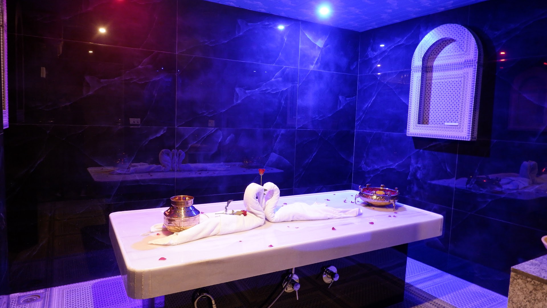 Mallorca Wellness Spa in Bandra