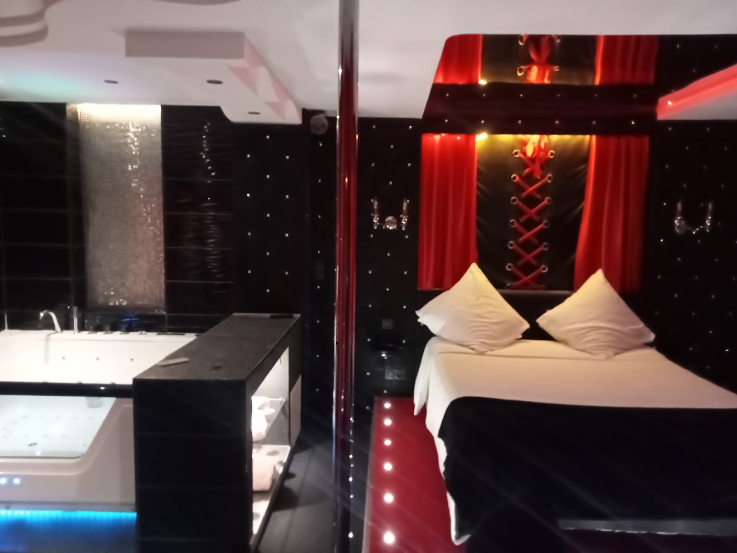 Le Cabaret Vip SPA