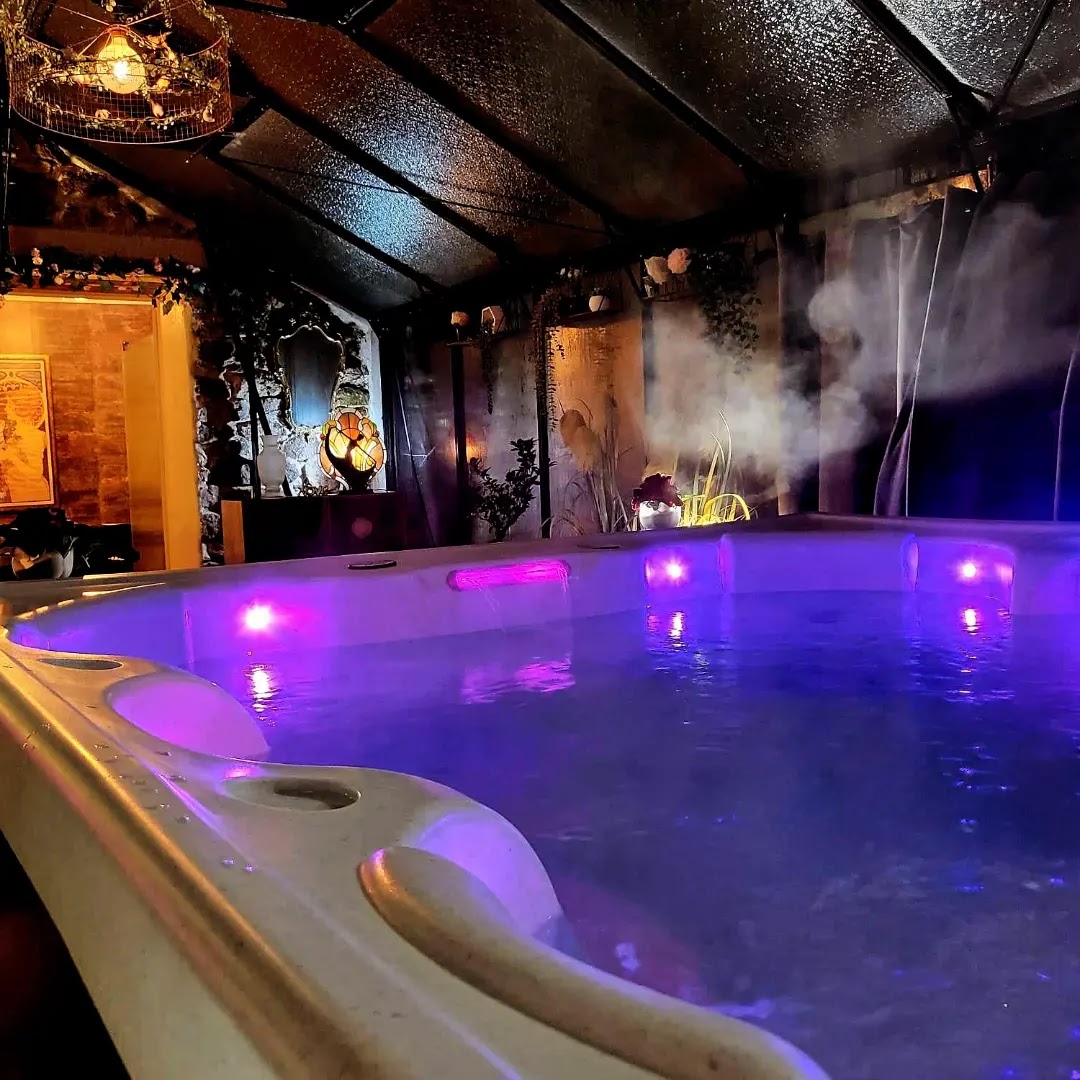 Love Gite avec spa privatif Nuances d'Alcoves