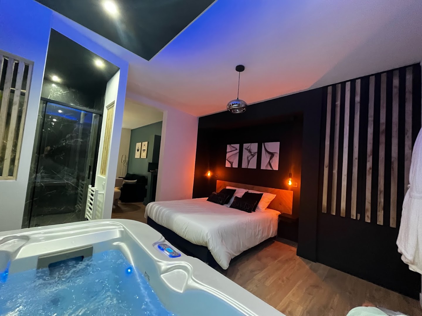 CK SUITE & SPA