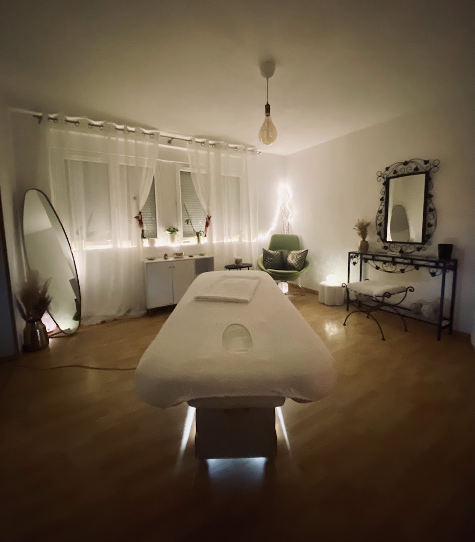 Studio M - Massage - Kobido