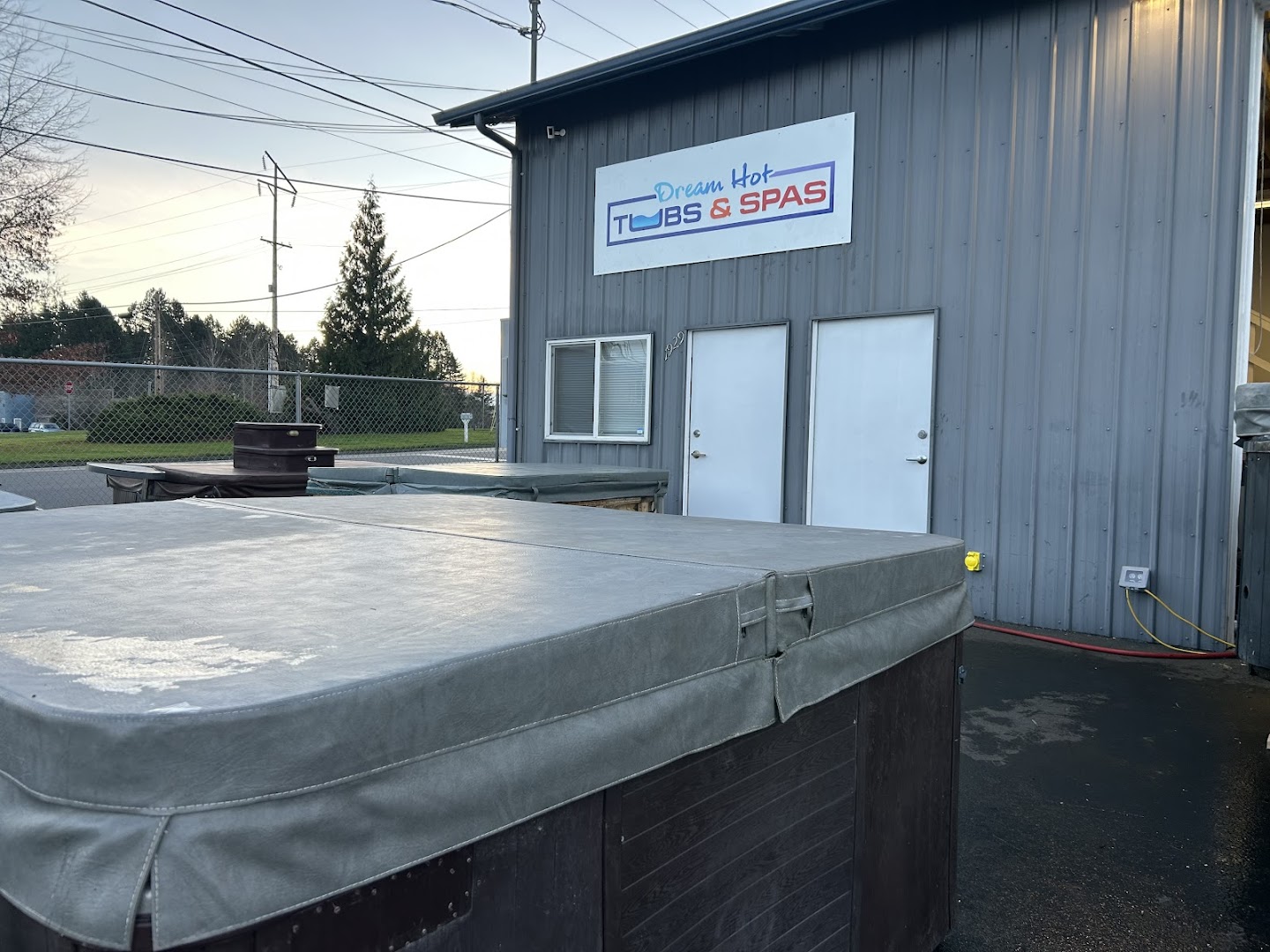Dream Hot Tubs and Spas / Clearwater Spas