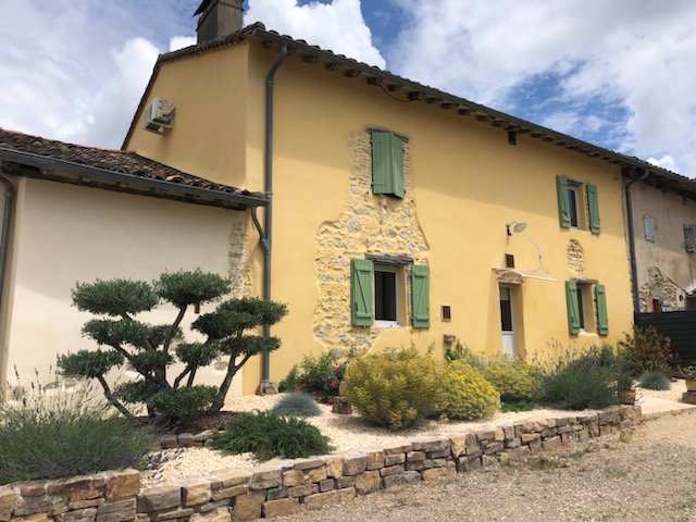 Les Cahourses - gite, piscine, spa & balneotherapie