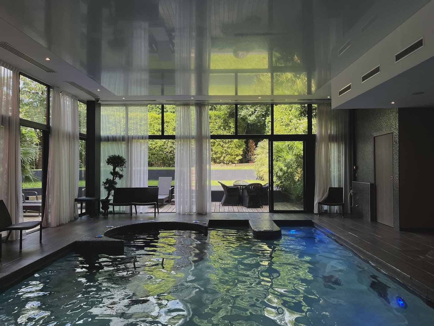 Spa by Monarque