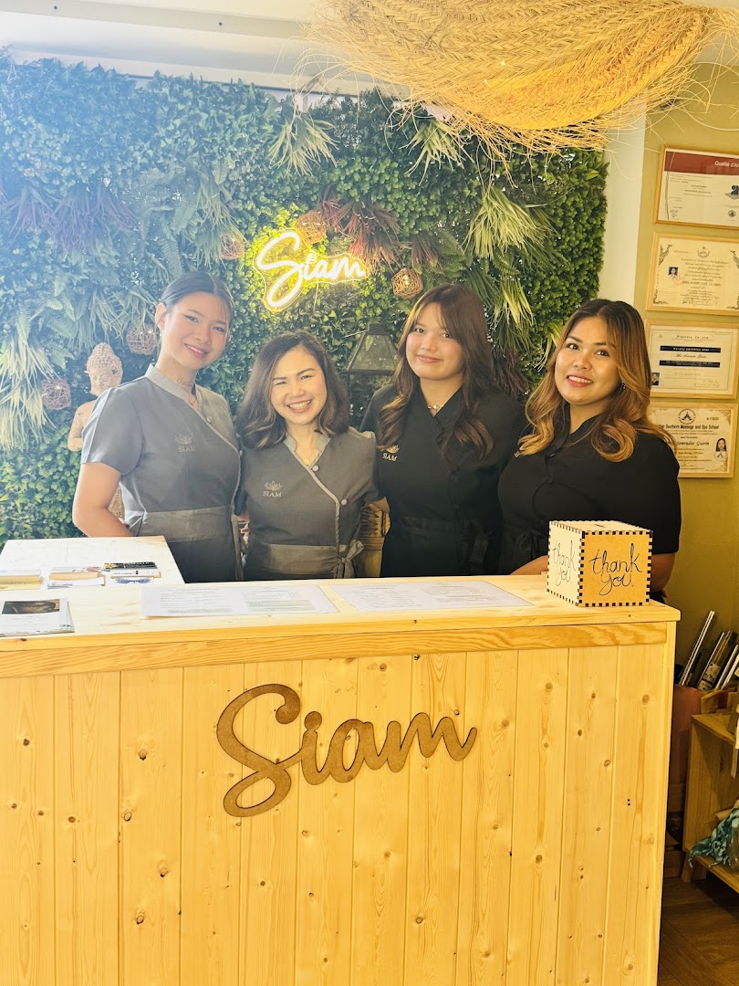 Siam: Les Bienfaits du Massage Thai L'Art du Lifting de Beaute Exclusif Head Spa et Drainage Lymphatique Renata Franca
