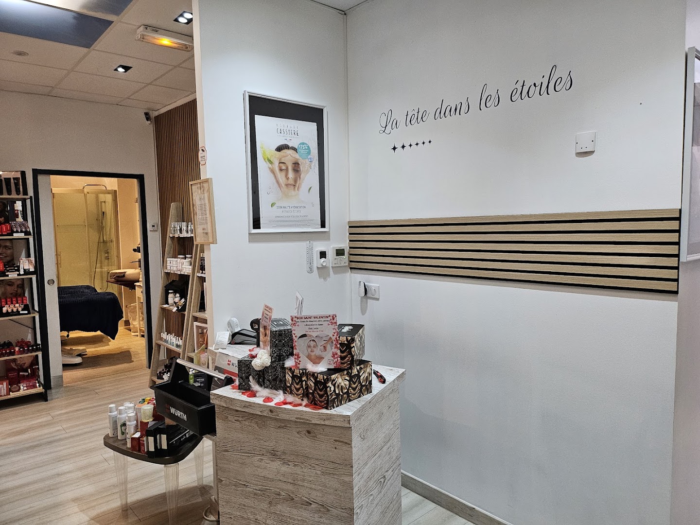 Institut La Tete Dans Les Etoiles