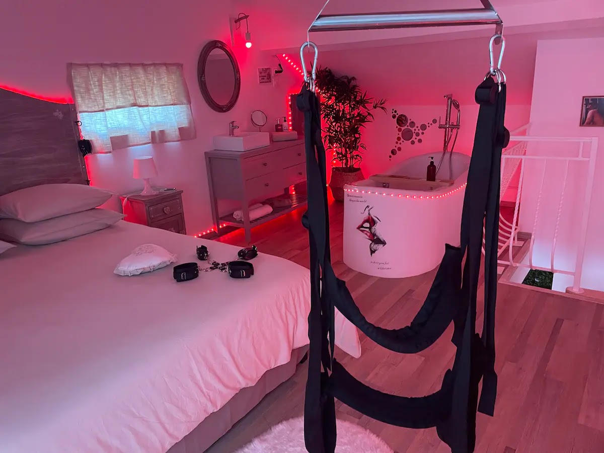 Createur de Desirs : Love Room 91, Sexe Room, Gite Coquin, Love hotel, Piscine, proche Paris, Essonne, Ile-de-France