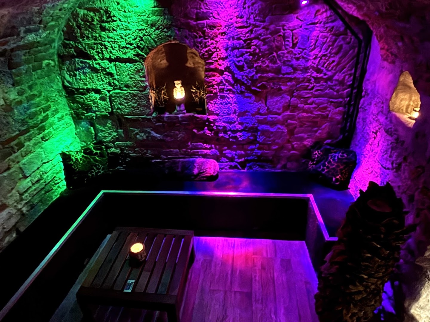 Loveroom