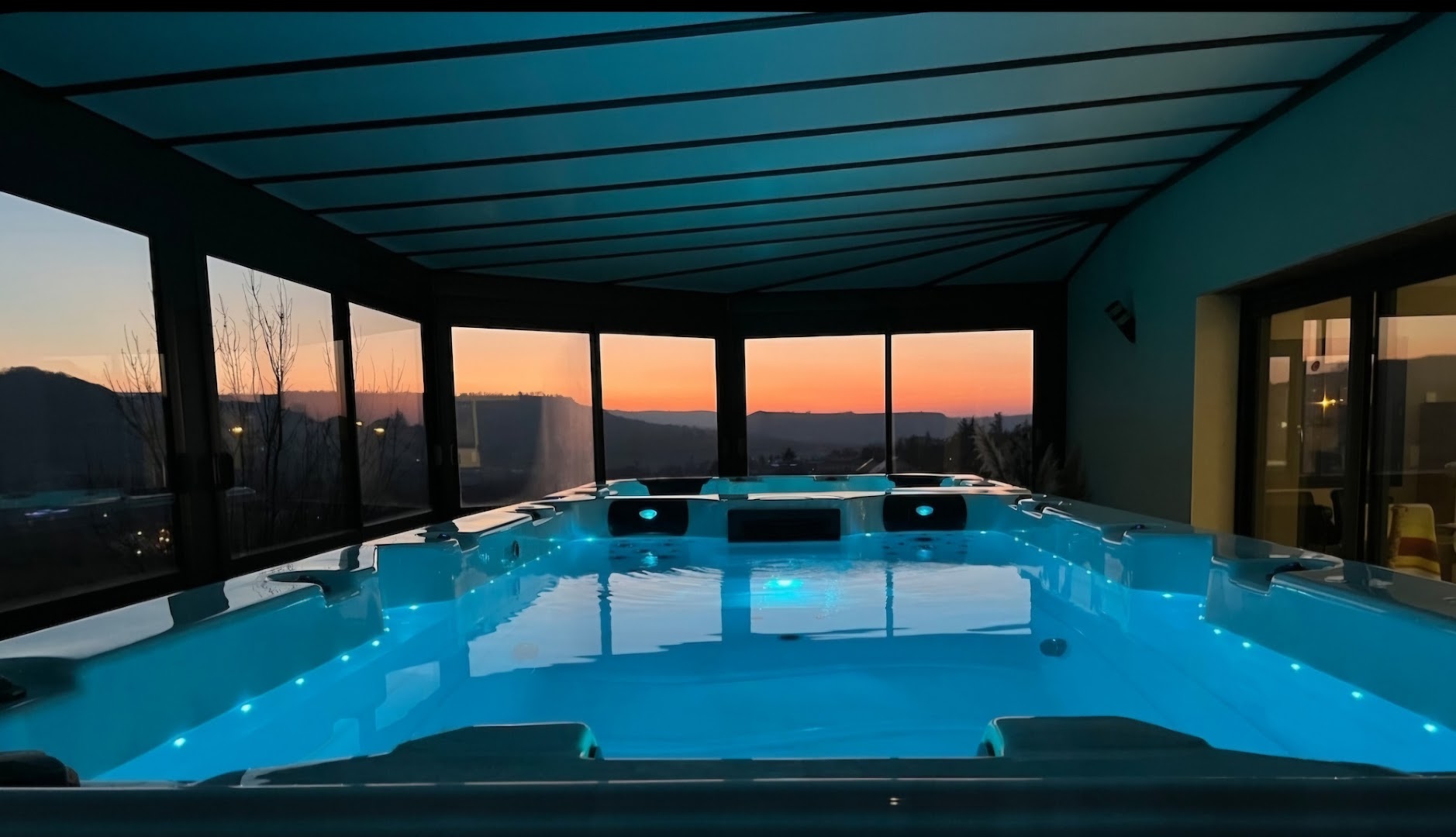 Spa de nage et jacuzzi a severac d'Aveyron