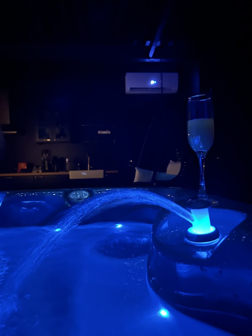 La Suite Etoilee - Love Room Vendee - Jacuzzi