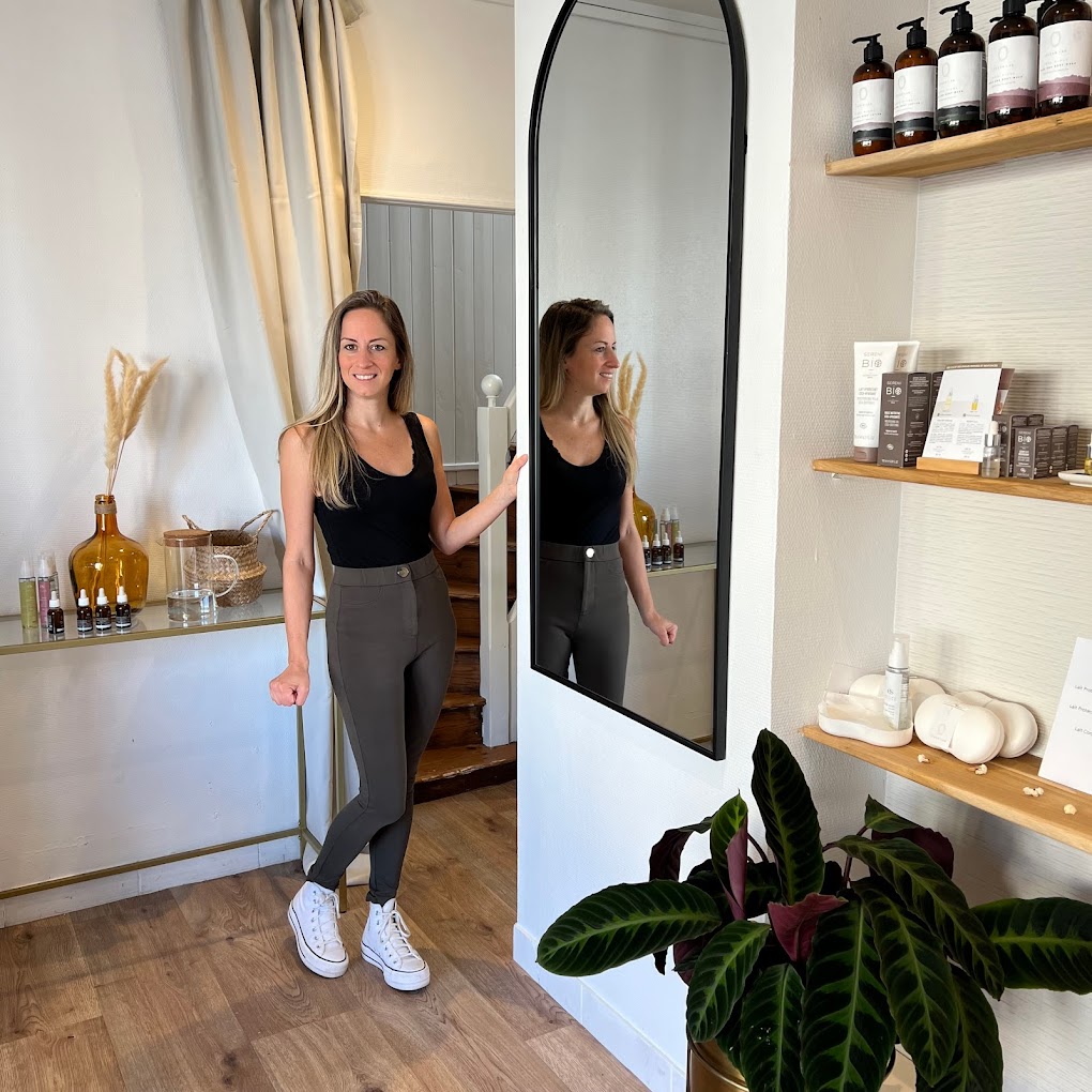 Parenthese Urbaine  Maison de Beaute Massage Renata Franca