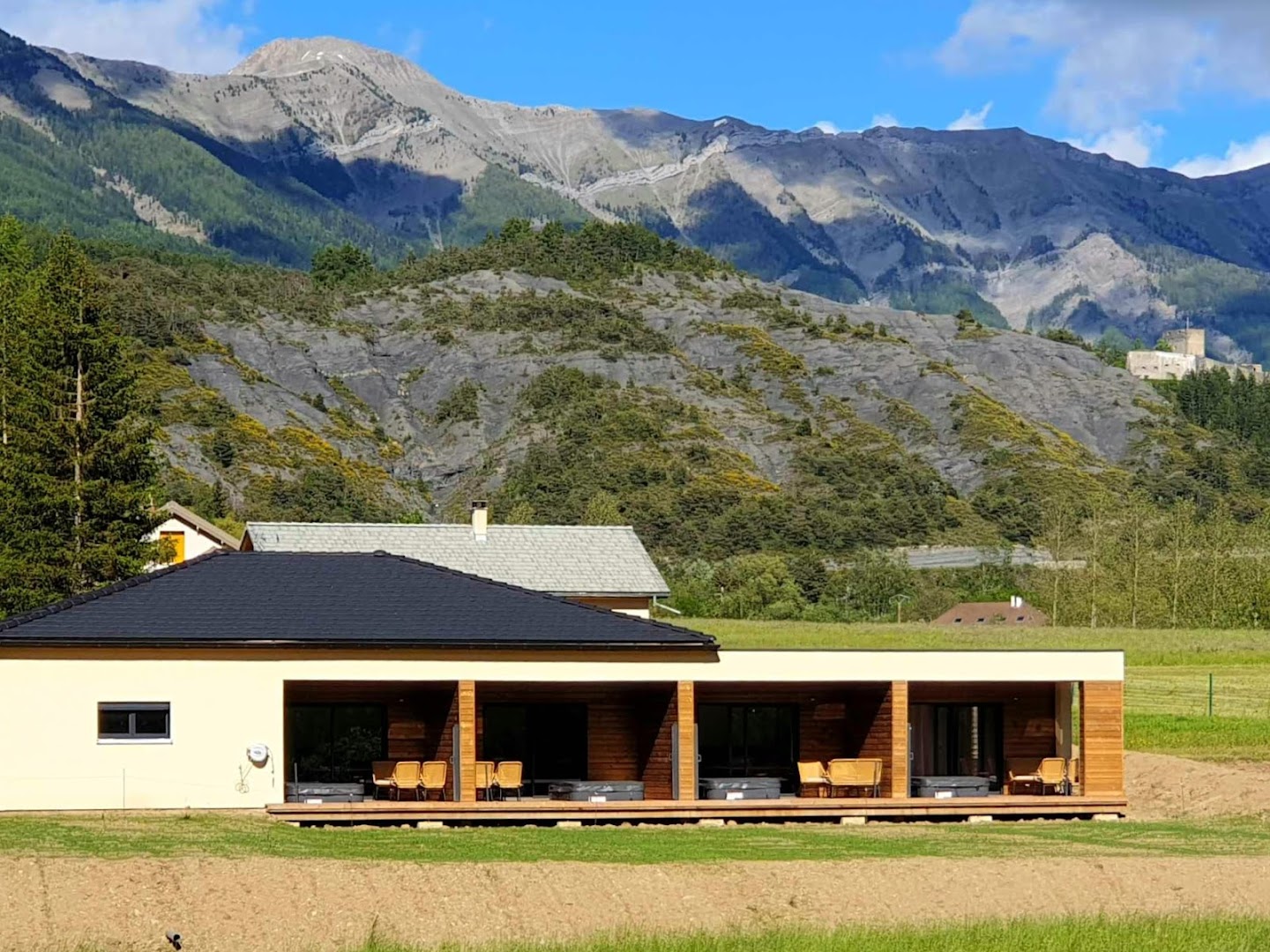 Charda Spa - Chambres avec Spa & Jacuzzi Privatif - Serre-Poncon