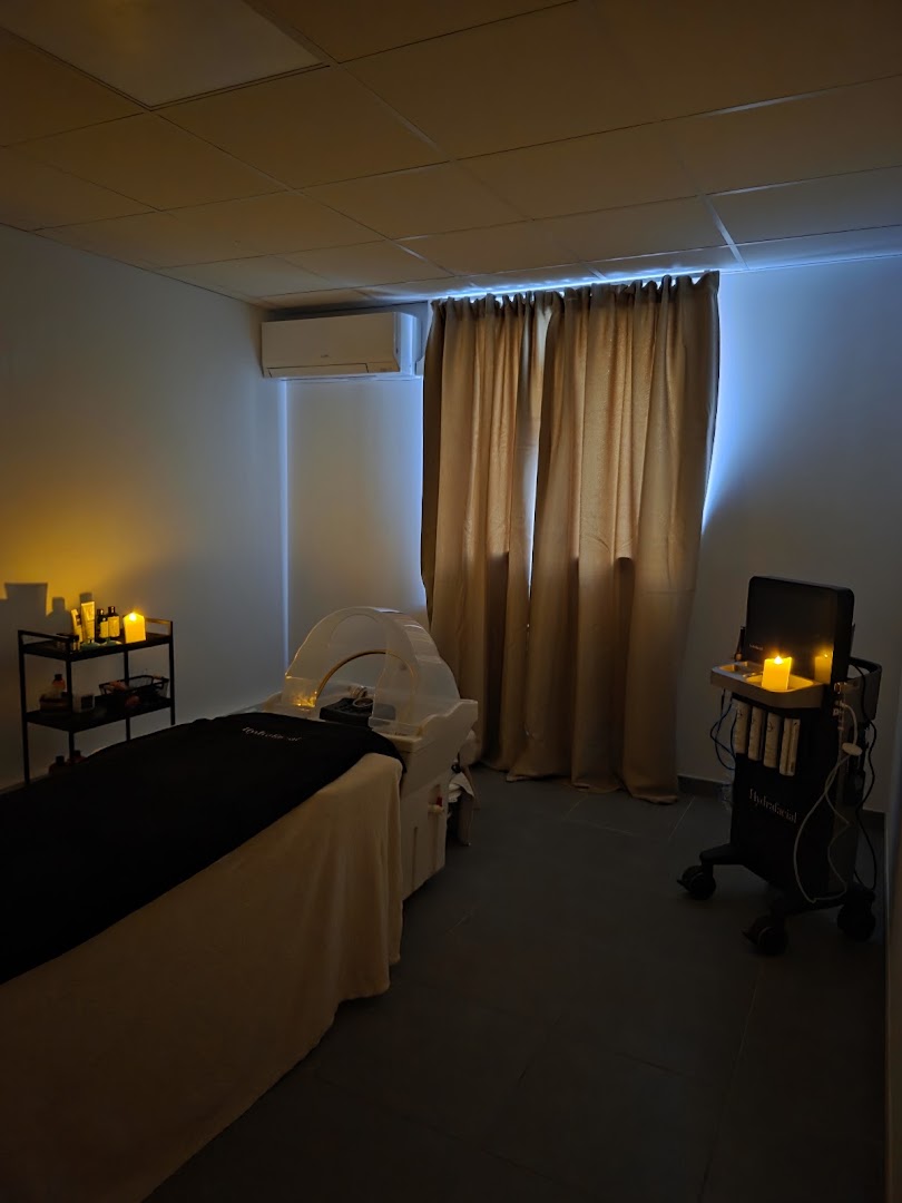 Head Spa | Hydrafacial - Tania Rocchia | Mistral SKIN & SPA sur RDV