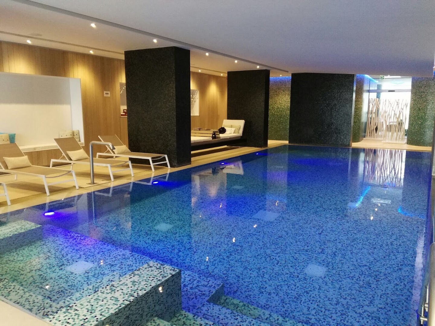 THE UPPER SPA