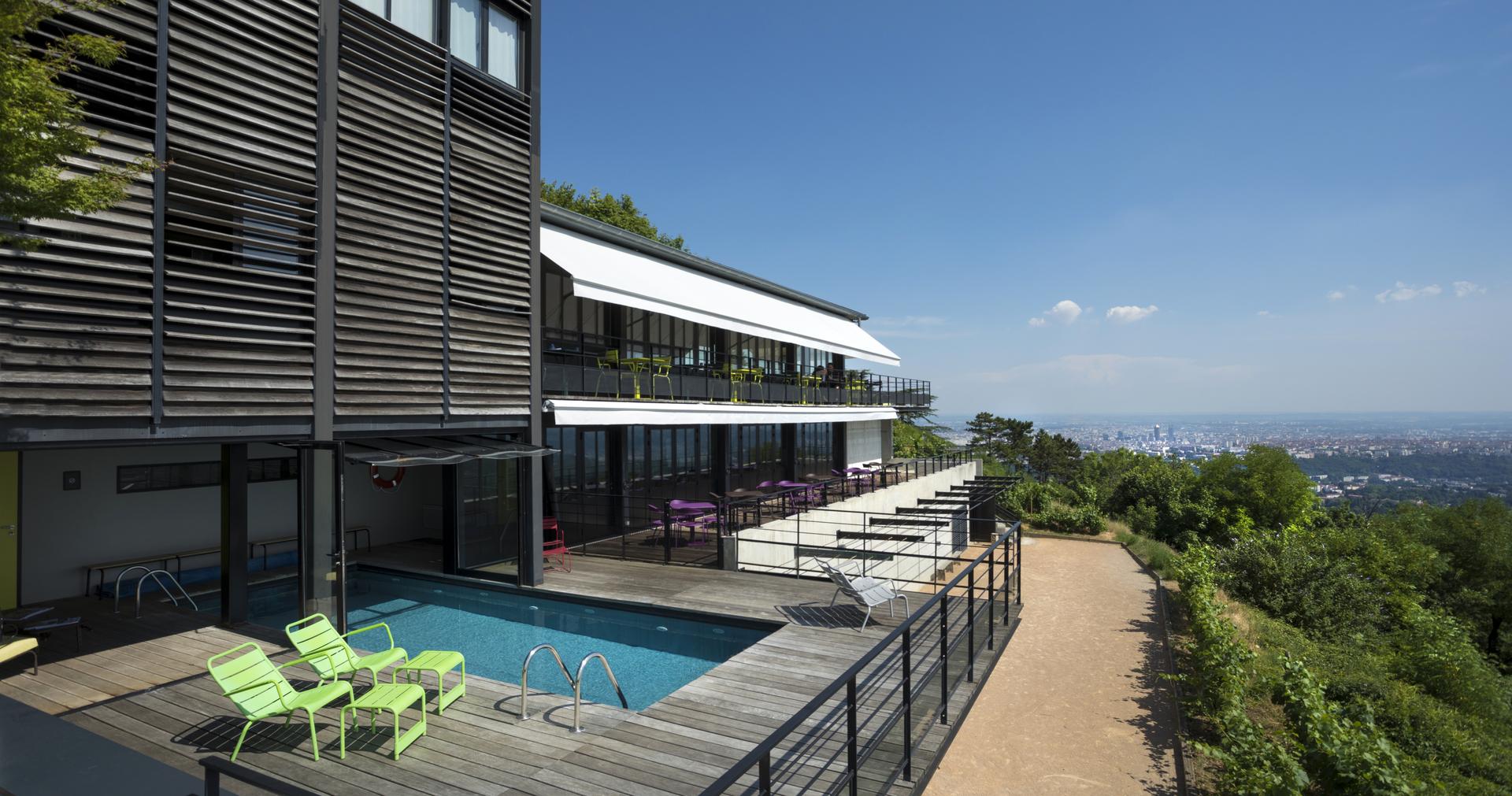 L'Ermitage Hotel