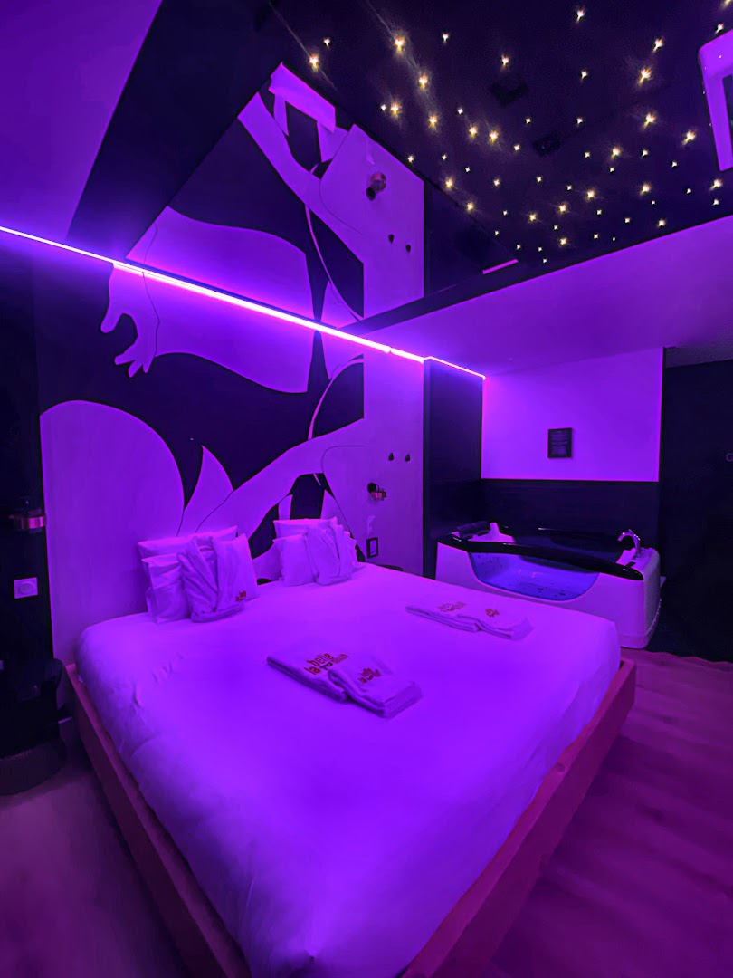 La Belle Nuit - Loveroom & Spa Privatif
