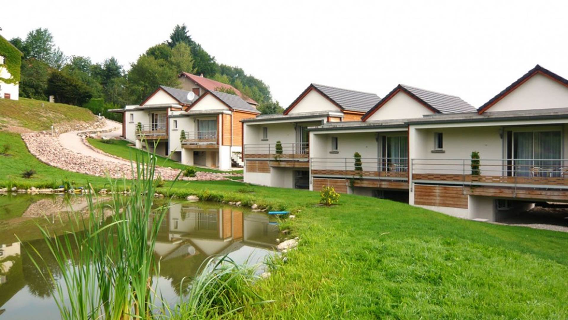 HOSTELLERIE DES SOURCES . HOTEL SAN VAL' EAU