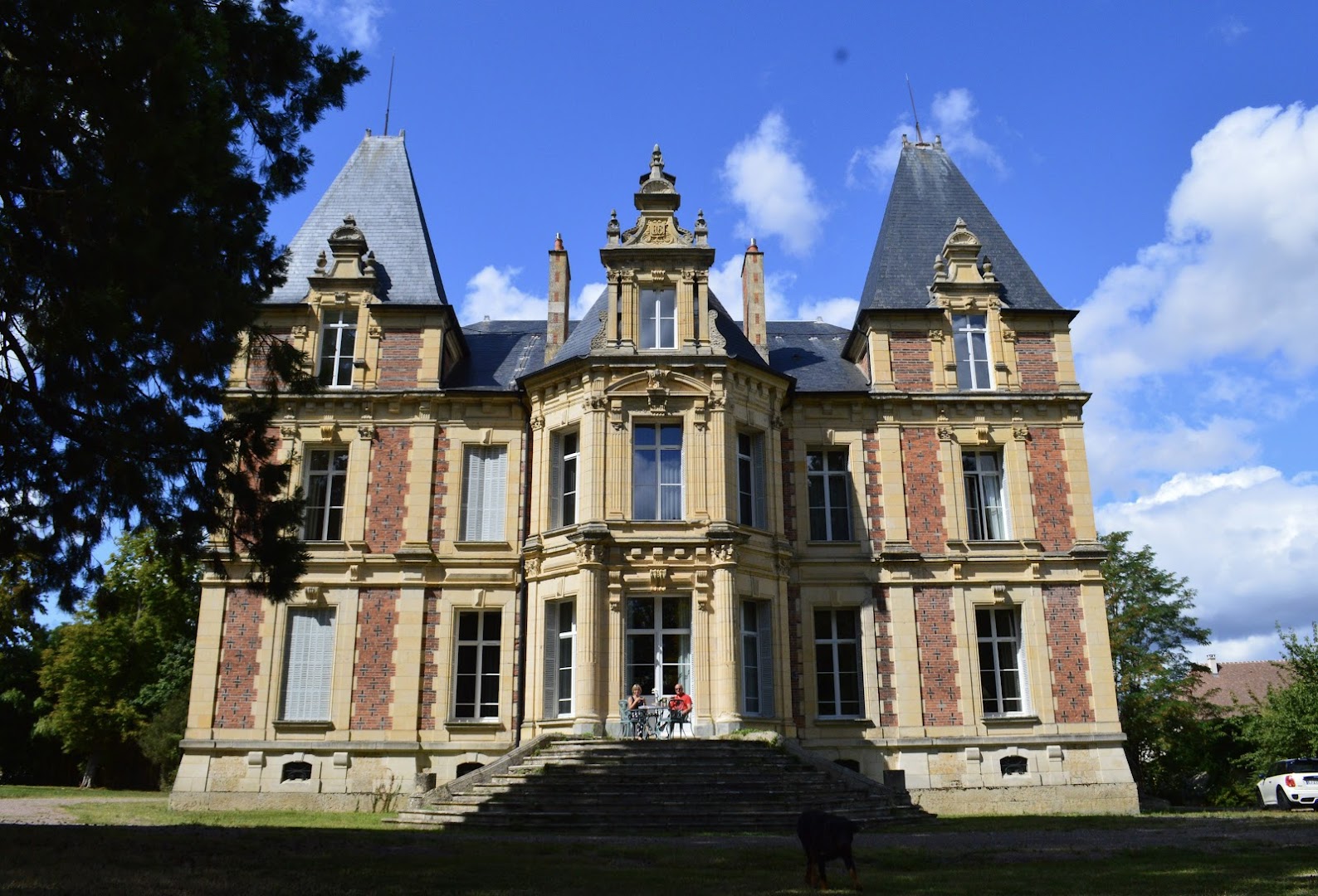 Chateau des Metairies