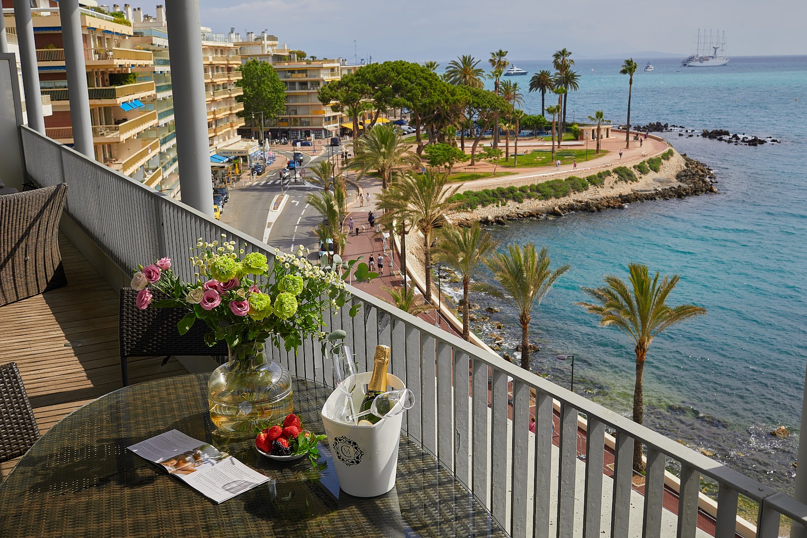 ROYAL ANTIBES