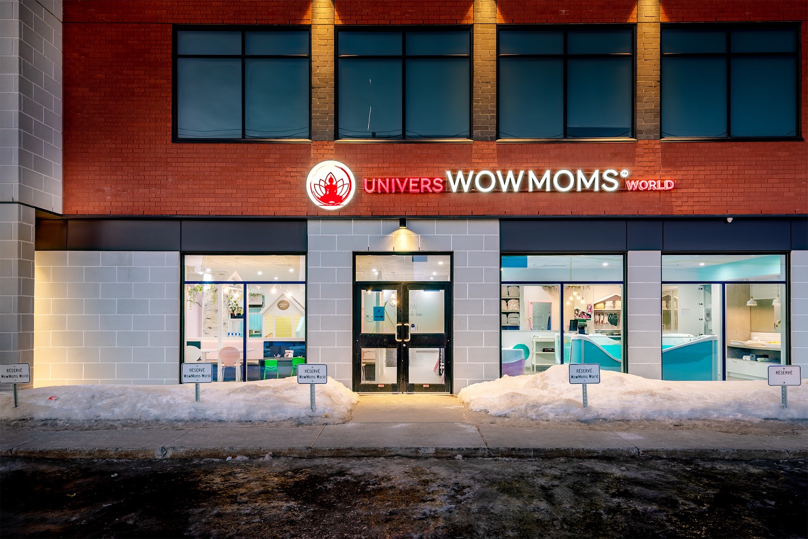 Univers Wowmoms World Laval