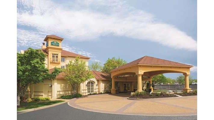 La Quinta Inn & Suites by Wyndham St. Louis Westport