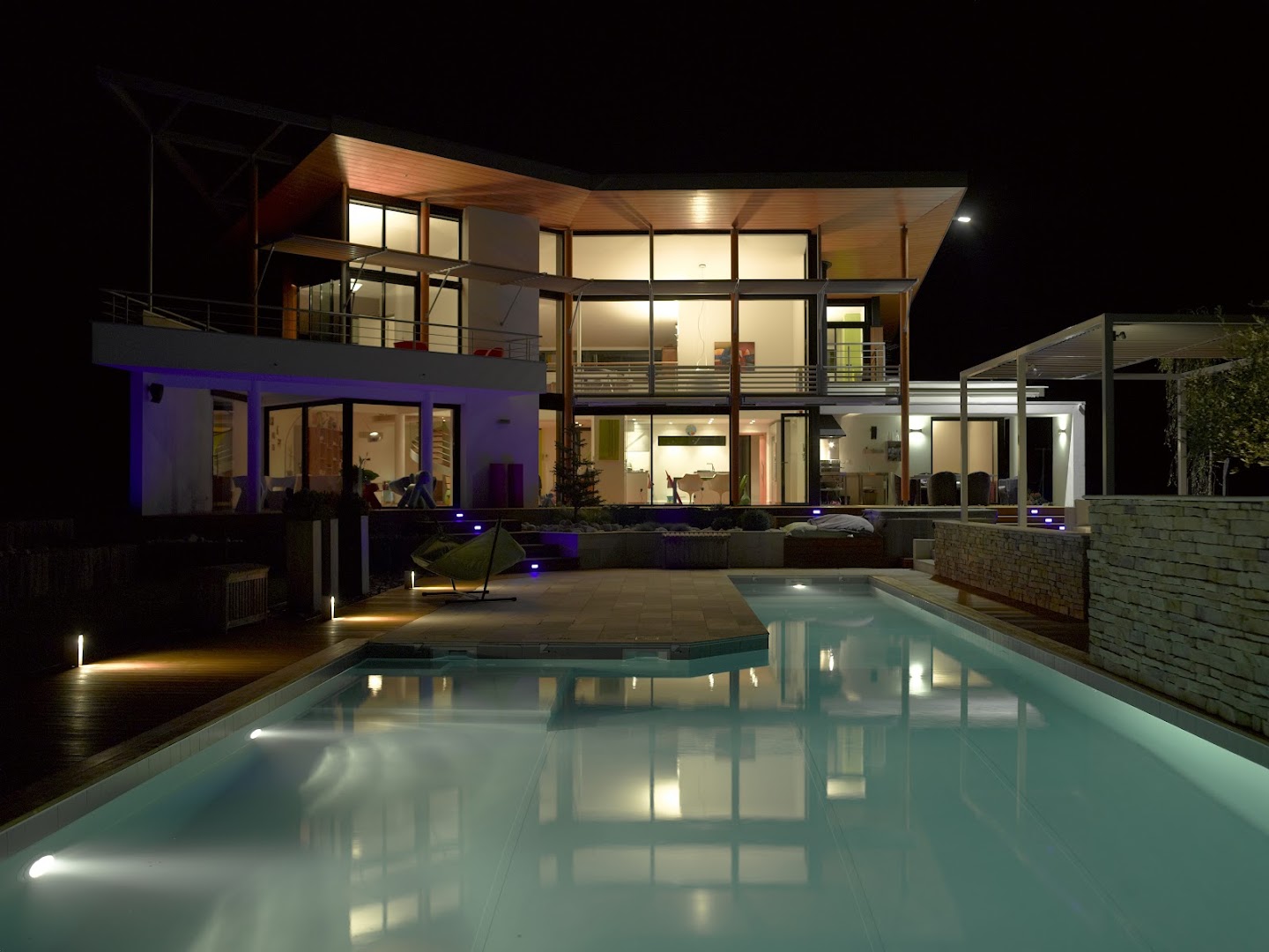 Carre Bleu - Piscines Pyrenees Construction - Spas Hotspring