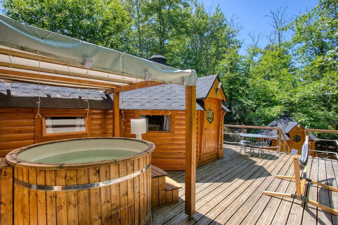 Logement insolite en Nouvelle Aquitaine - Le bois de la pause