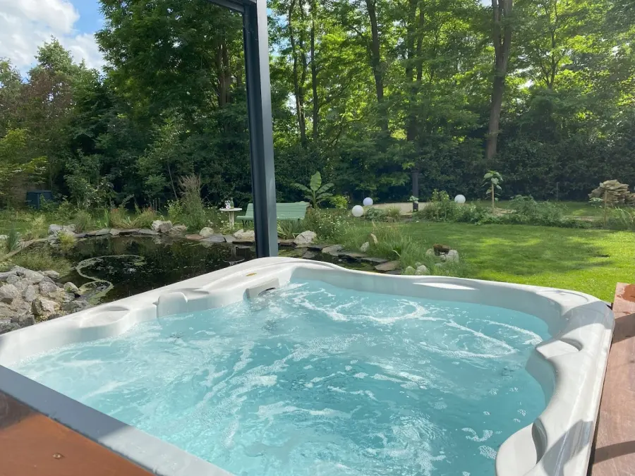 La Fontaine de Jouvence, Naturopathie et spa privatif eco-responsable indoor & outdoor a Amiens Longpre. Uniquement sur rdv.