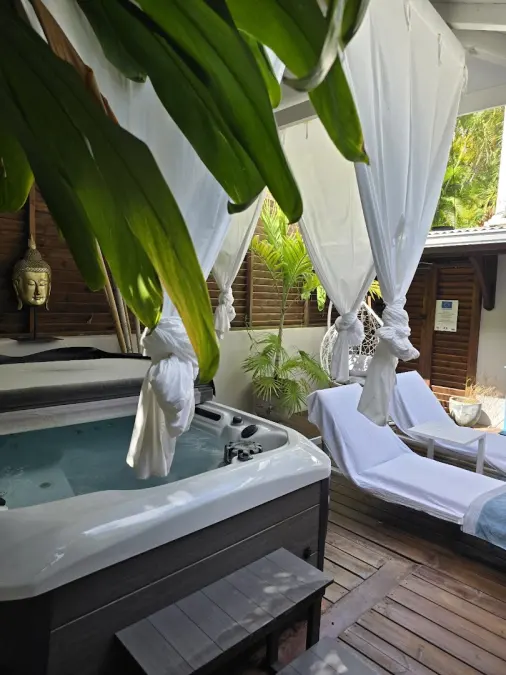 O Petit Spa Massage bien-etre & Spa prive UNIQUEMENT SUR RDV