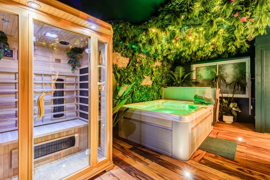 Jungle Love Room