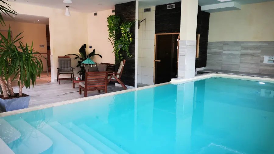 La Neyrette ~Cote Spa~chez Sophie et Ambre