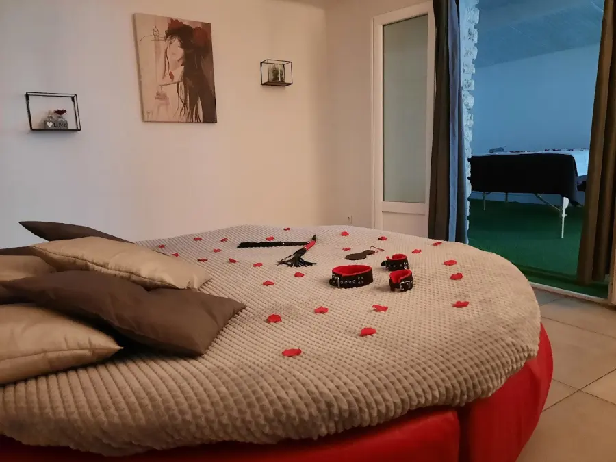 Love Room Vaucluse - la ptite adresse