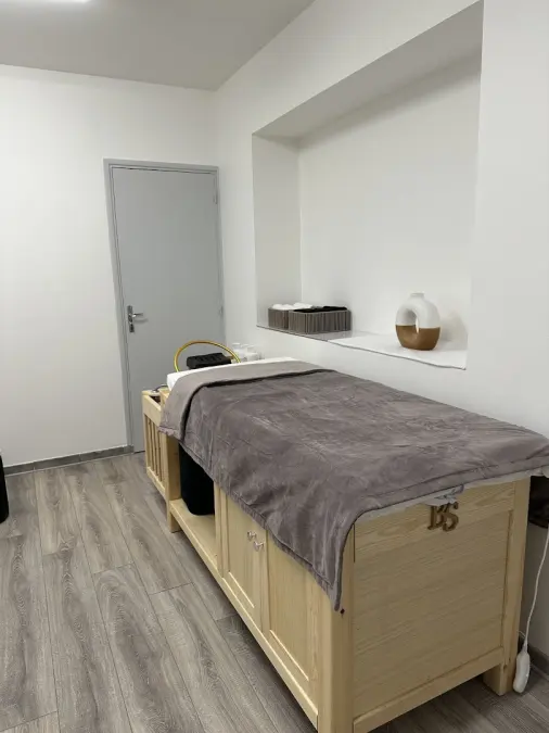CLINIQUE B&H